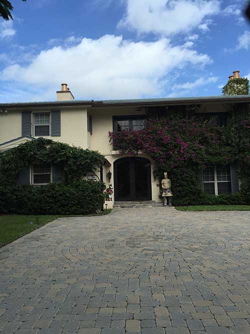 Monthly Insect Treatment — Lawn Spraying in Hialeah, FL